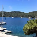 & Lucija 3* Polače