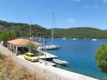 & Lucija Maison d'hôtes Polače